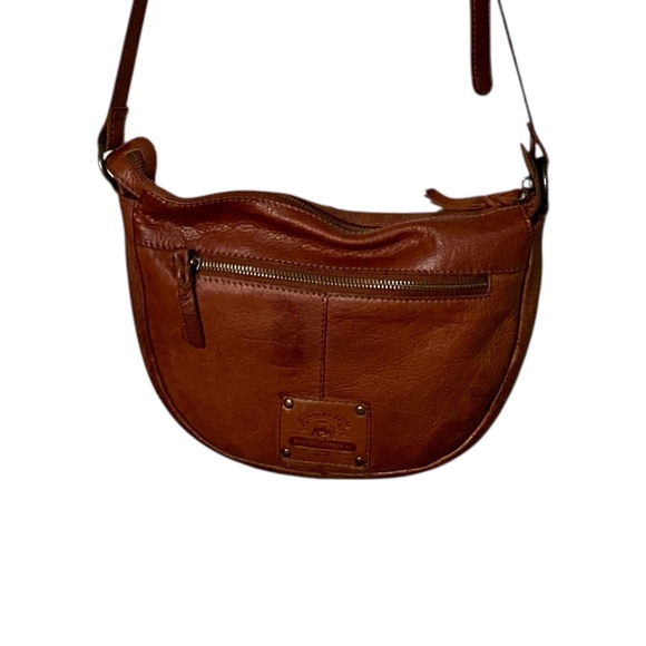 ASHWOOD Genuine Leather Cognac Studded Crossbody Bag Adjustable Strap - Picture 6 of 16